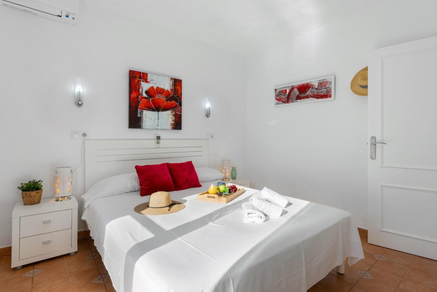 Villa Anais - Plusholidays Кальпе Екстер'єр фото